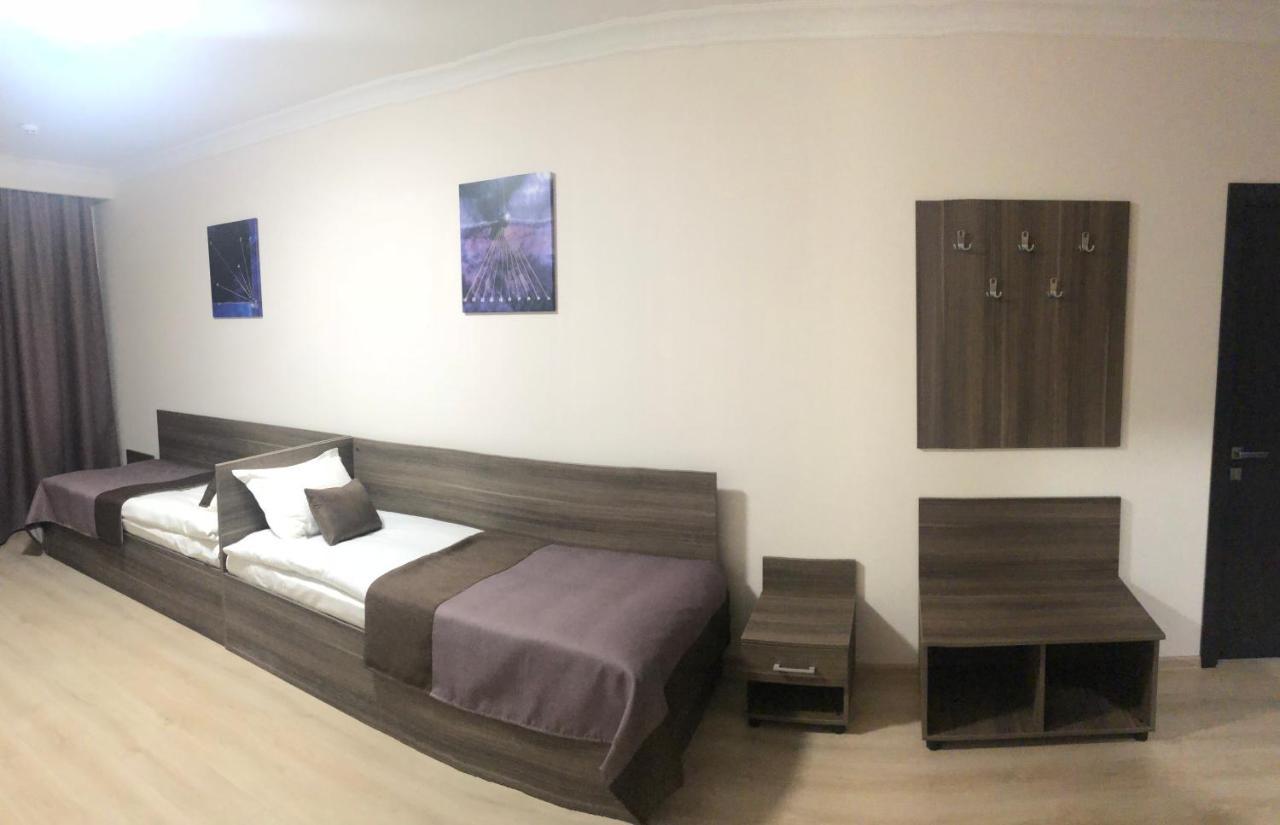 Non-Stop Economy Hotel Boryspil Exterior photo